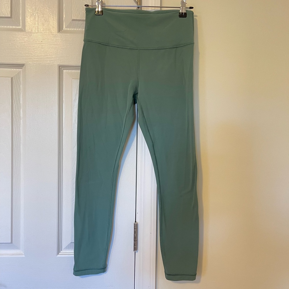 ATHLETA Elation 7/8 tight size small